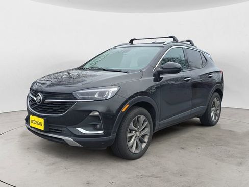 Used 2022 Buick Encore GX Essence w/ Experience Buick Package image 1