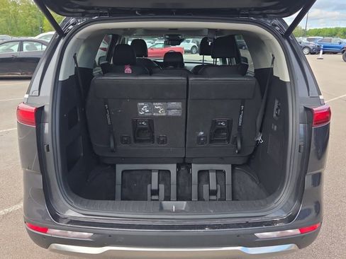 Used 2023 Kia Carnival SX Prestige FWD image 8