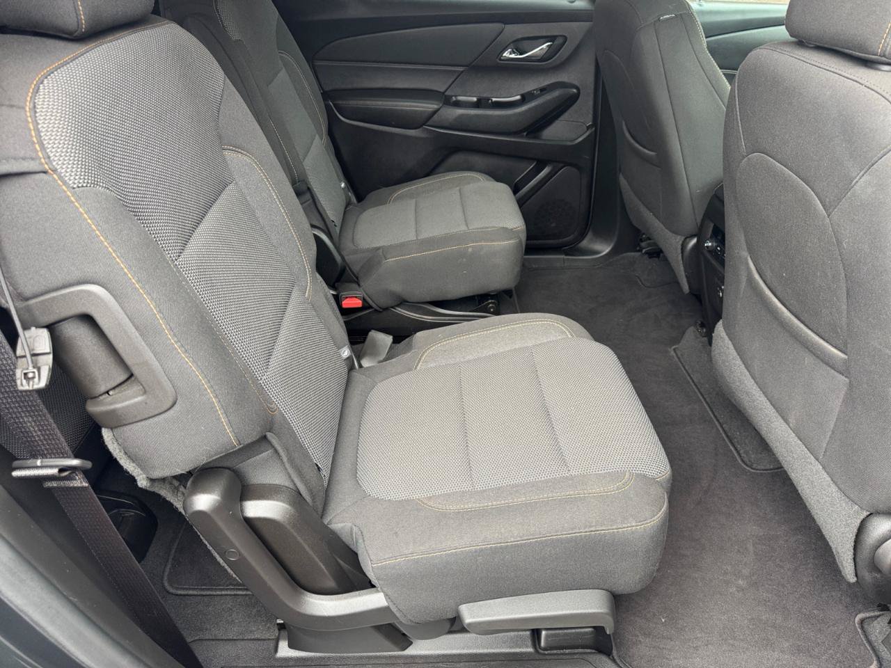 Used 2019 Chevrolet Traverse LT FWD image 14