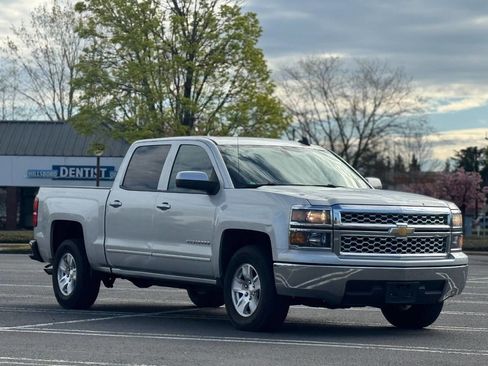 Used 2015 Chevrolet Silverado 1500 LT image 1