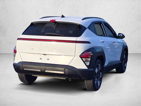 Used 2024 Hyundai Kona SEL FWD image 5