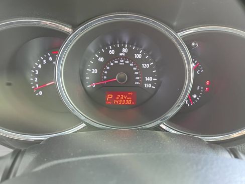 Used 2012 Kia Sorento LX w/ Convenience Pkg FWD image 34