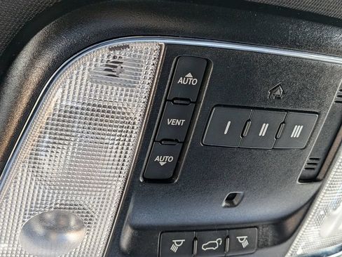 Certified 2020 Jeep Grand Cherokee Limited AWD/4WD image 22