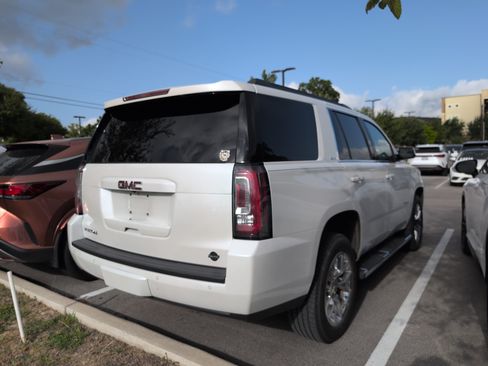 Used 2016 GMC Yukon SLT RWD image 3
