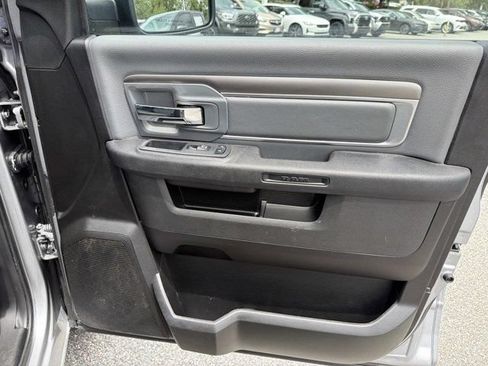 Used 2024 RAM 1500 Classic SLT AWD/4WD image 14