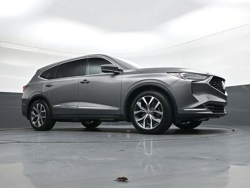 Used 2023 Acura MDX SH-AWD w/ Technology Package image 29