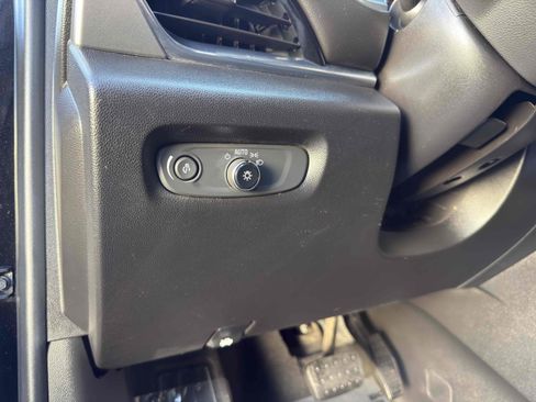 Used 2018 Chevrolet Traverse LS image 30