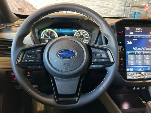 Used 2025 Subaru Forester Premium image 78