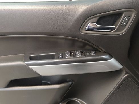 Used 2022 Chevrolet Colorado LT w/ Safety Package image 27