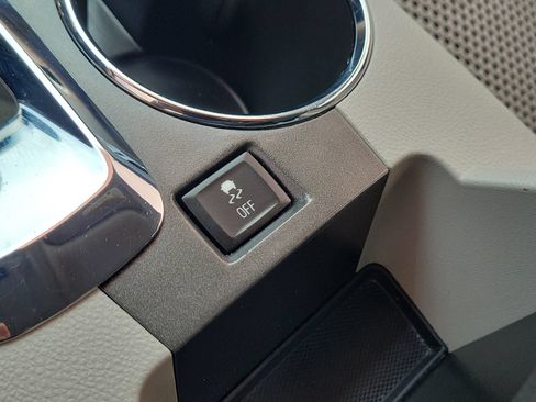 Used 2016 GMC Terrain SLE FWD image 29