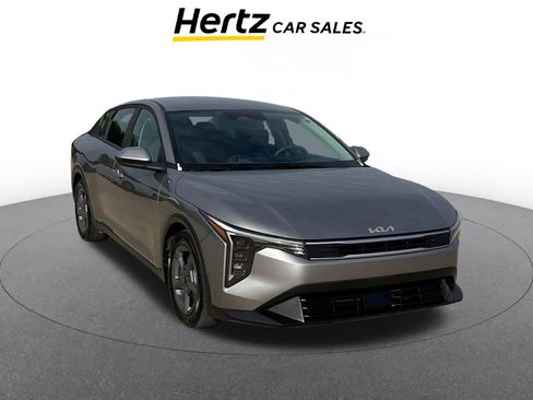 Used 2025 Kia K4 LXS image 1