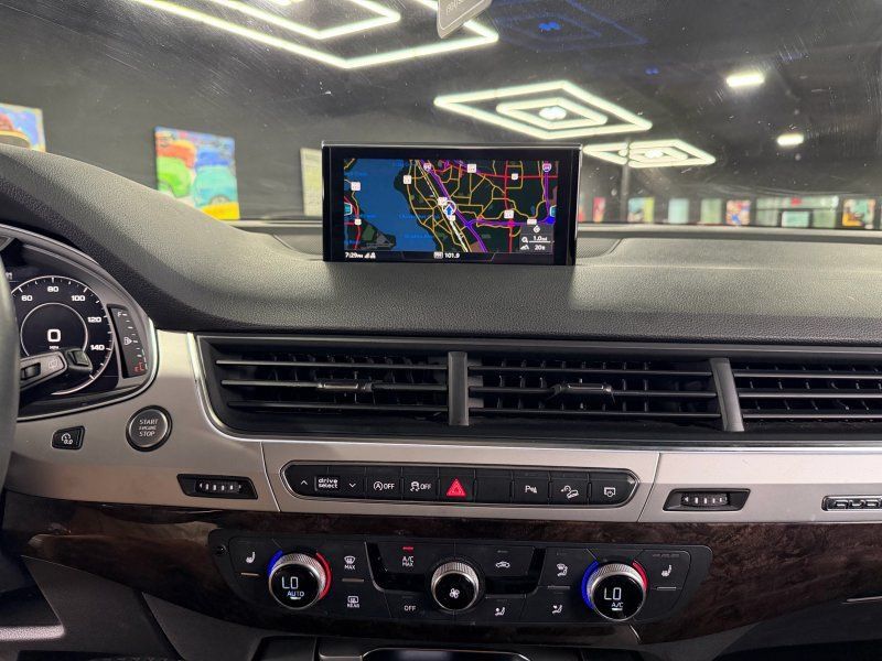Used 2019 Audi Q7 2.0T Premium Plus w/ Premium Plus Package AWD/4WD image 12