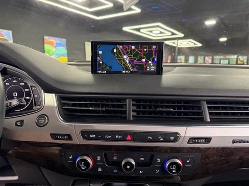 Used 2019 Audi Q7 2.0T Premium Plus w/ Premium Plus Package AWD/4WD image 12