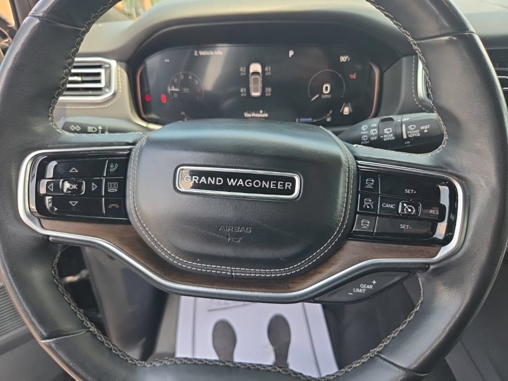 Used 2023 Jeep Grand Wagoneer Series II AWD/4WD image 44