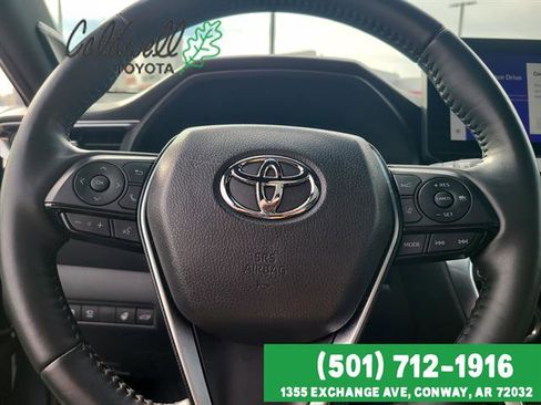 Used 2024 Toyota Venza Limited image 13