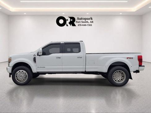 Used 2022 Ford F450 Platinum w/ FX4 Off-Road Package AWD/4WD image 3