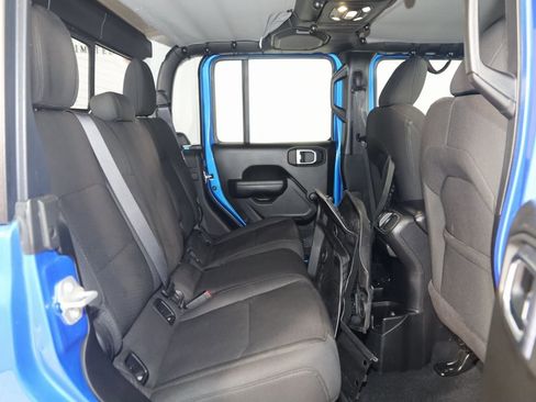 Used 2023 Jeep Gladiator Sport w/ Trailer Tow Package image 13