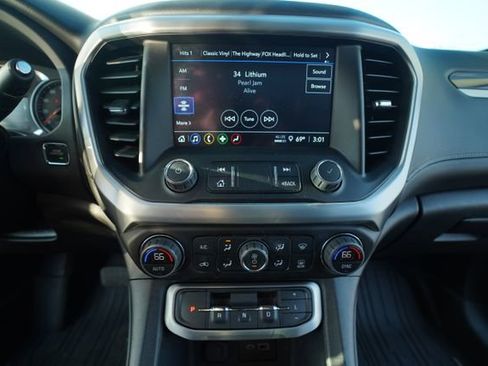 Used 2023 GMC Acadia SLE w/ Driver Convenience Package image 32