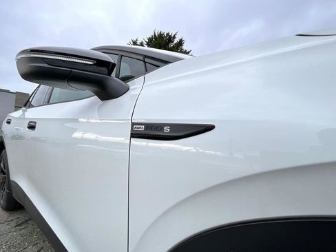 New 2026 Volkswagen ID.4 Pro S image 11