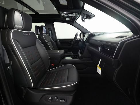 Used 2026 GMC Yukon AT4 Ultimate image 10