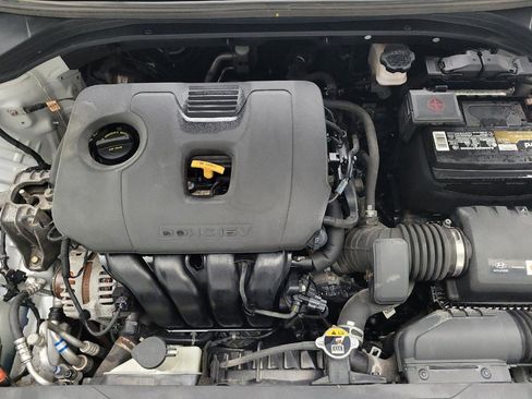 Used 2019 Hyundai Elantra SEL FWD image 30