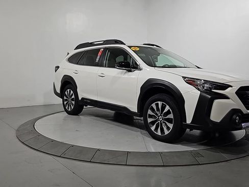 Certified 2023 Subaru Outback Limited AWD/4WD image 9
