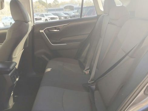 Used 2024 Toyota RAV4 XLE FWD image 30