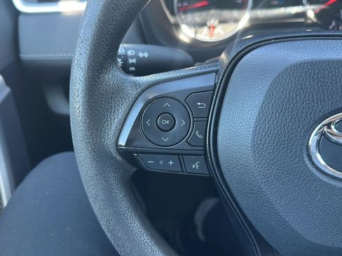 Used 2021 Toyota RAV4 LE image 13