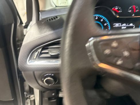 Used 2017 Chevrolet Cruze LT FWD image 13