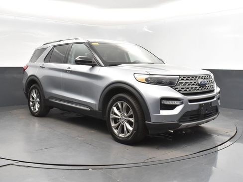 Used 2022 Ford Explorer Limited image 9