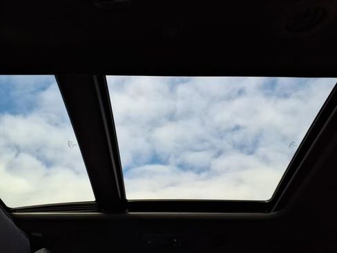 New 2026 Chrysler Pacifica Select w/ S Appearance Package image 14