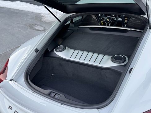 Certified 2016 Porsche Cayman GT4 w/ Sport Chrono Package image 35