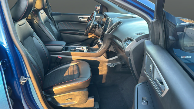 Used 2022 Ford Edge ST-Line w/ Class II Trailer Tow Package AWD/4WD image 23