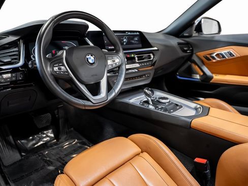 Used 2019 BMW Z4 sDrive30i image 38