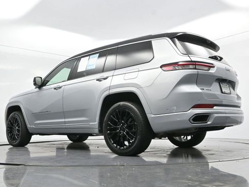 Used 2023 Jeep Grand Cherokee L Summit AWD/4WD image 46