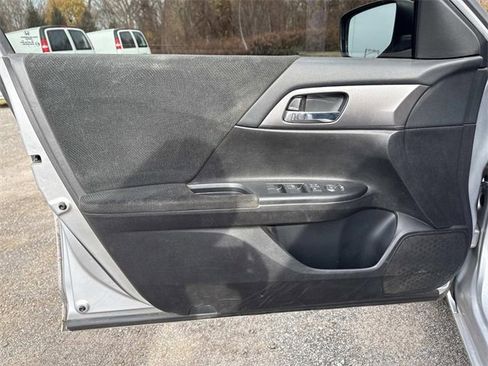 Used 2013 Honda Accord LX image 20