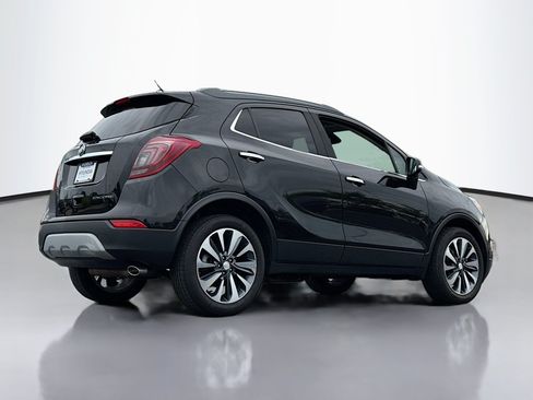 Used 2020 Buick Encore Essence FWD image 2