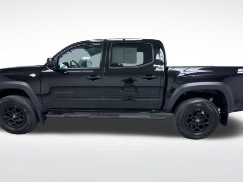 Certified 2023 Toyota Tacoma SR5 w/ SX Package AWD/4WD image 5