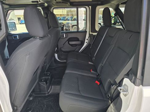 Used 2021 Jeep Wrangler Unlimited Sport image 10
