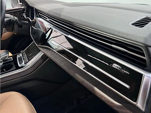 Used 2022 Audi Q8 Premium Plus image 37