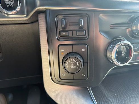 Used 2022 Ford F150 Platinum w/ Equipment Group 701A High AWD/4WD image 42