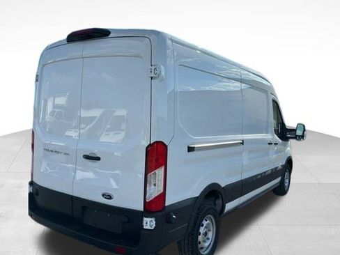 New 2024 Ford Transit 250 148 Medium Roof image 4