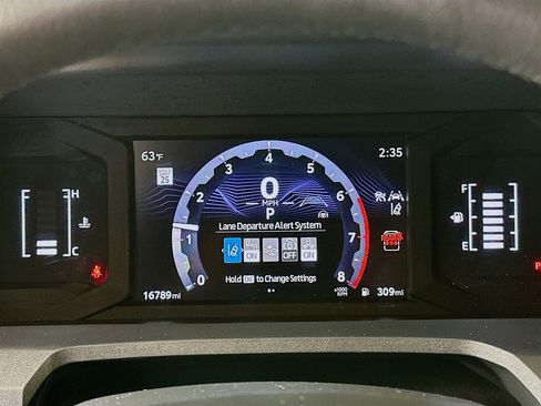 Used 2025 Toyota 4Runner SR5 image 19