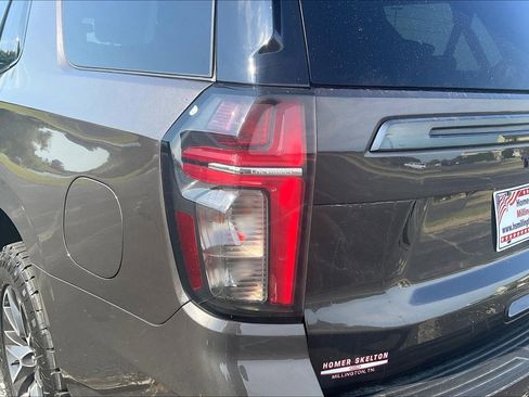 Used 2021 Chevrolet Tahoe Z71 w/ Rear Media and Nav Package image 27