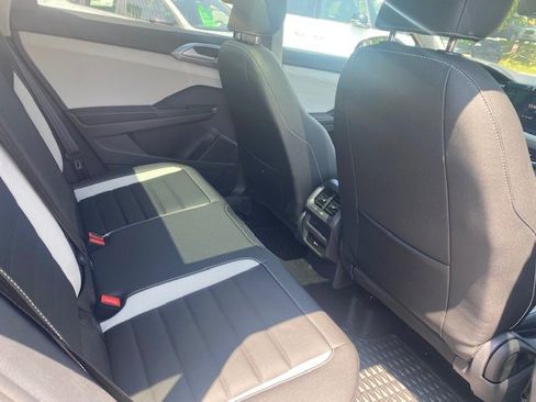 New 2025 Volkswagen Taos SEL image 13