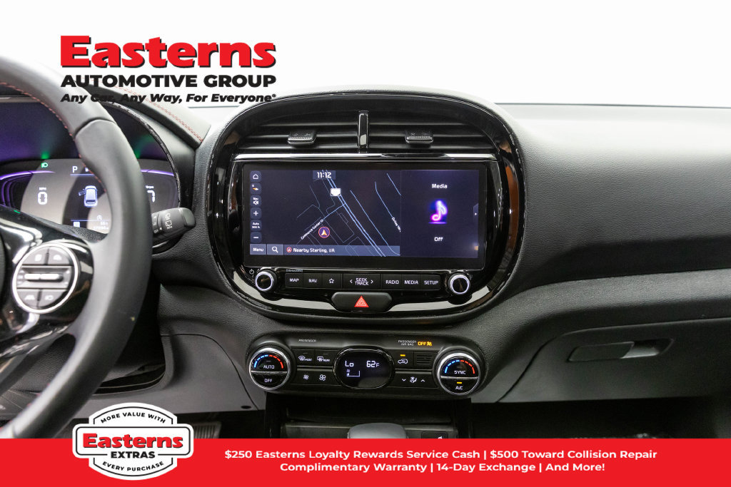 Used 2023 Kia Soul GT-Line FWD image 13