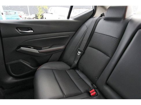 New 2025 Nissan Altima 2.5 SR image 9