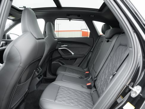 New 2026 Audi SQ5 Premium Plus AWD/4WD image 26