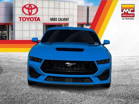 Used 2025 Ford Mustang GT Premium RWD image 8