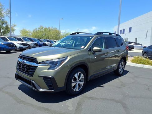 Used 2023 Subaru Ascent Premium w/ Convenience Package AWD/4WD image 7